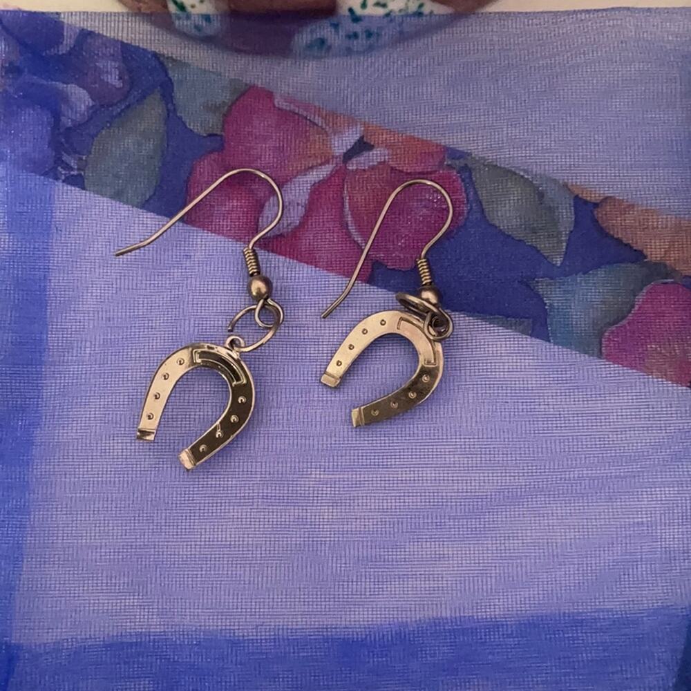 Vintage Silver horse show dangly earrings
